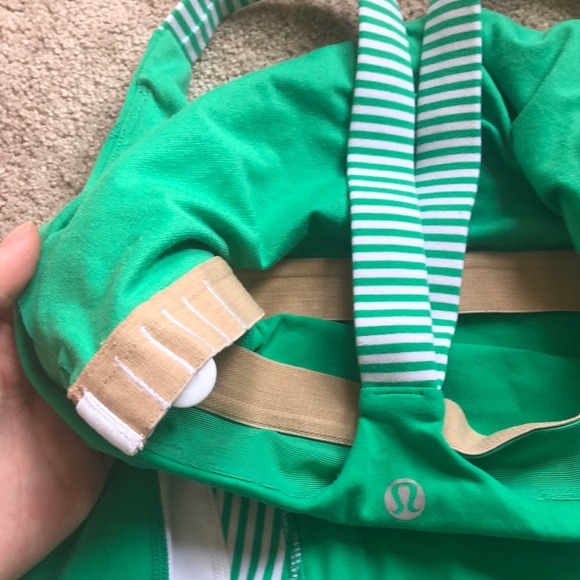 green lululemon tank size 2/4 built in bra - Picture 4 of 4
